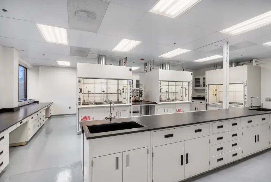 pharma lab2 900x604