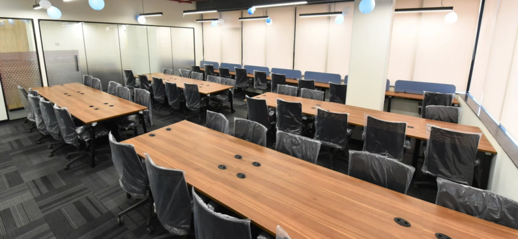 difference between traditional and modern office (1)